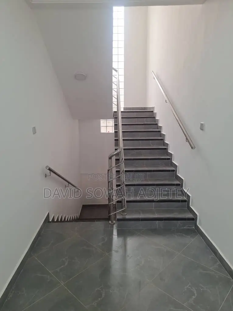 2bdrm Apartment in Spintex, Airport Residential Area for rent