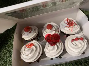 Cupcakes for Val’S
