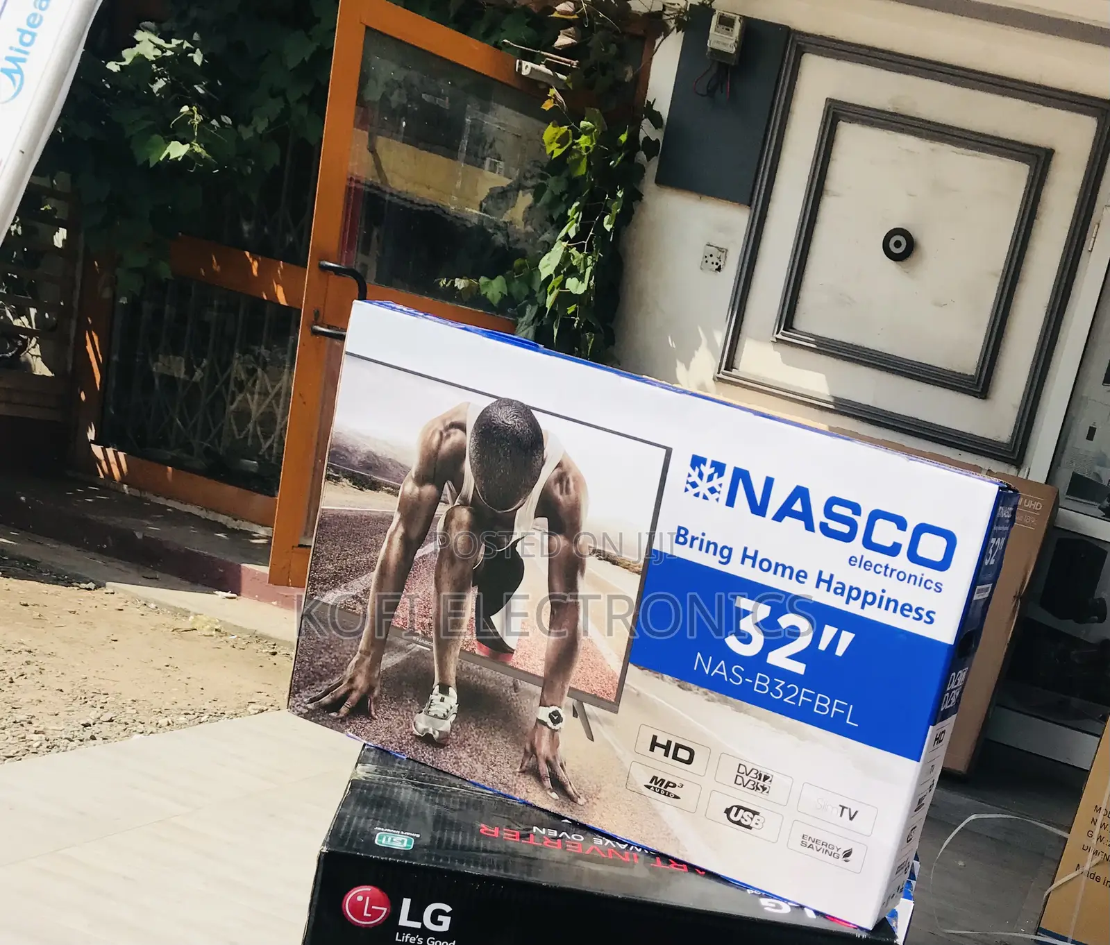 Integrated Narrow Border Model Nasco Digital Satellite TV–32