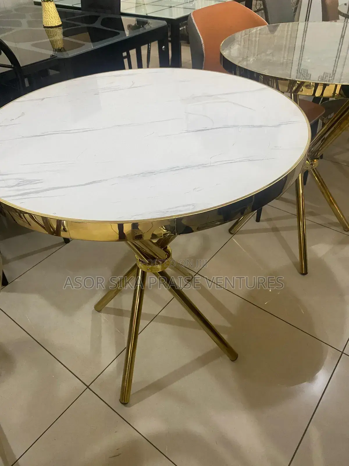 Dinning Table