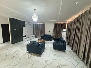 5bdrm Mansion in Lakeside, Ashaley Botwe for sale