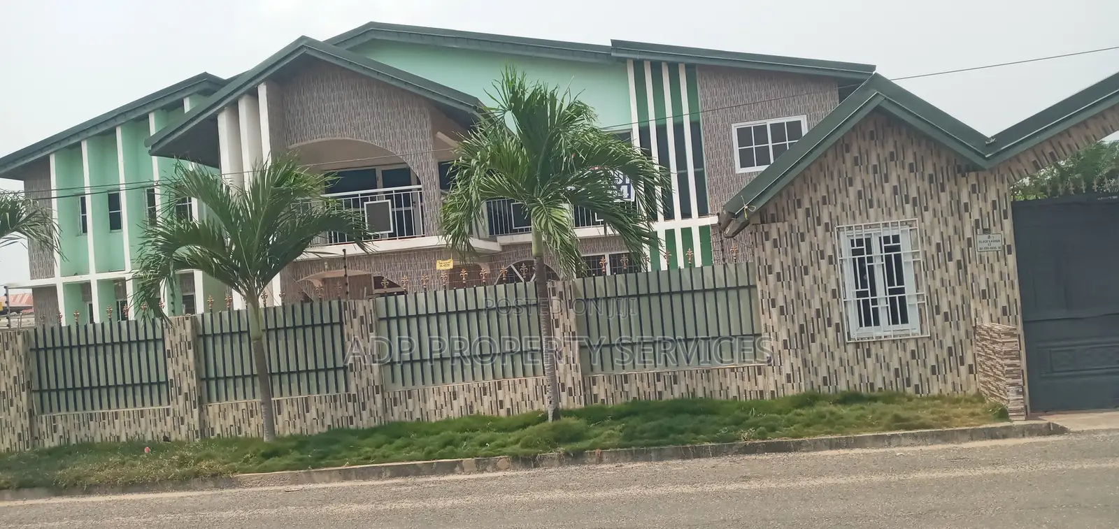 18-Bed en-Suite Commercial Property for Sale — Odorkor Tipper, Accra