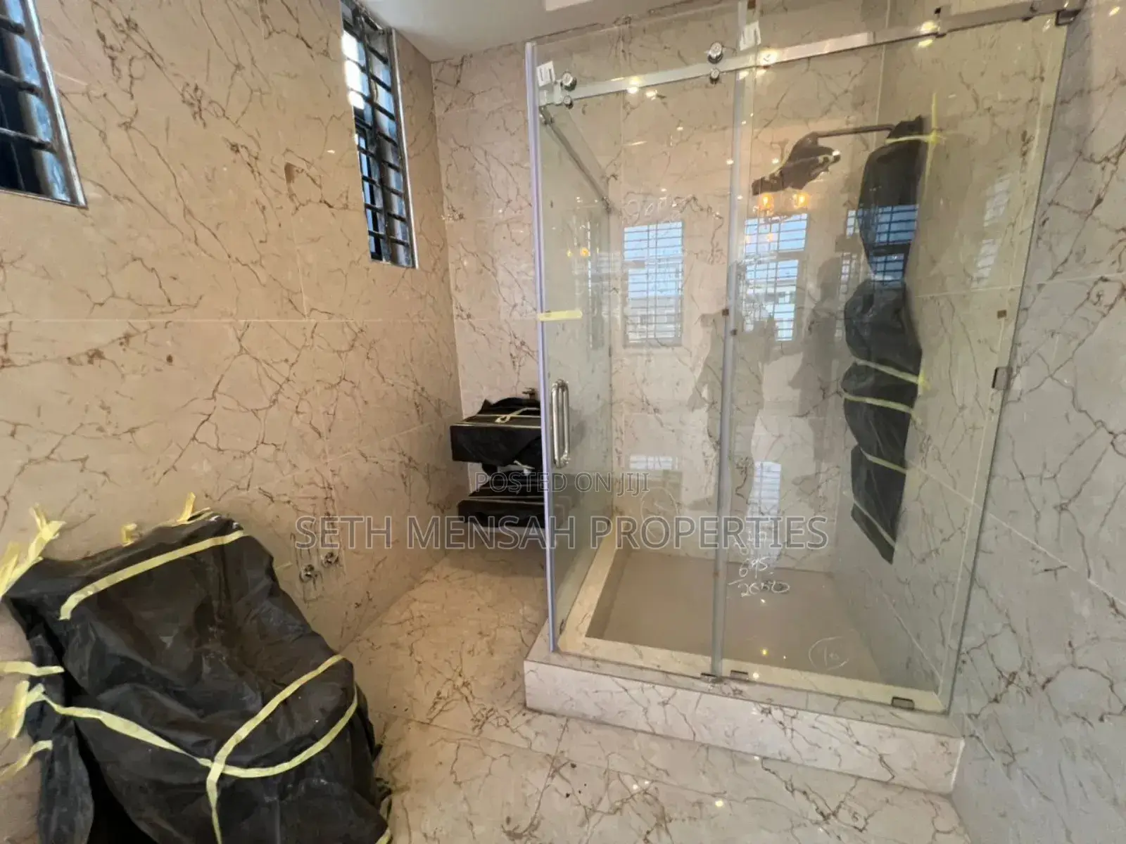 5bdrm Duplex in Skm Properties, Tseaddo for sale