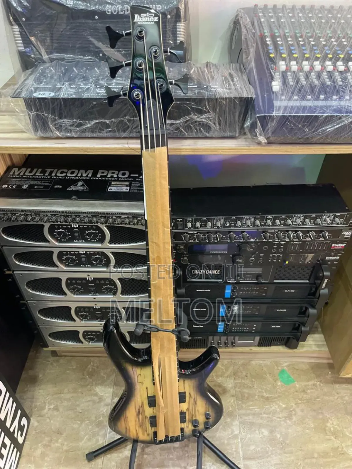 Ibanez Soundgear Gio 5strings Active Bass Guitar