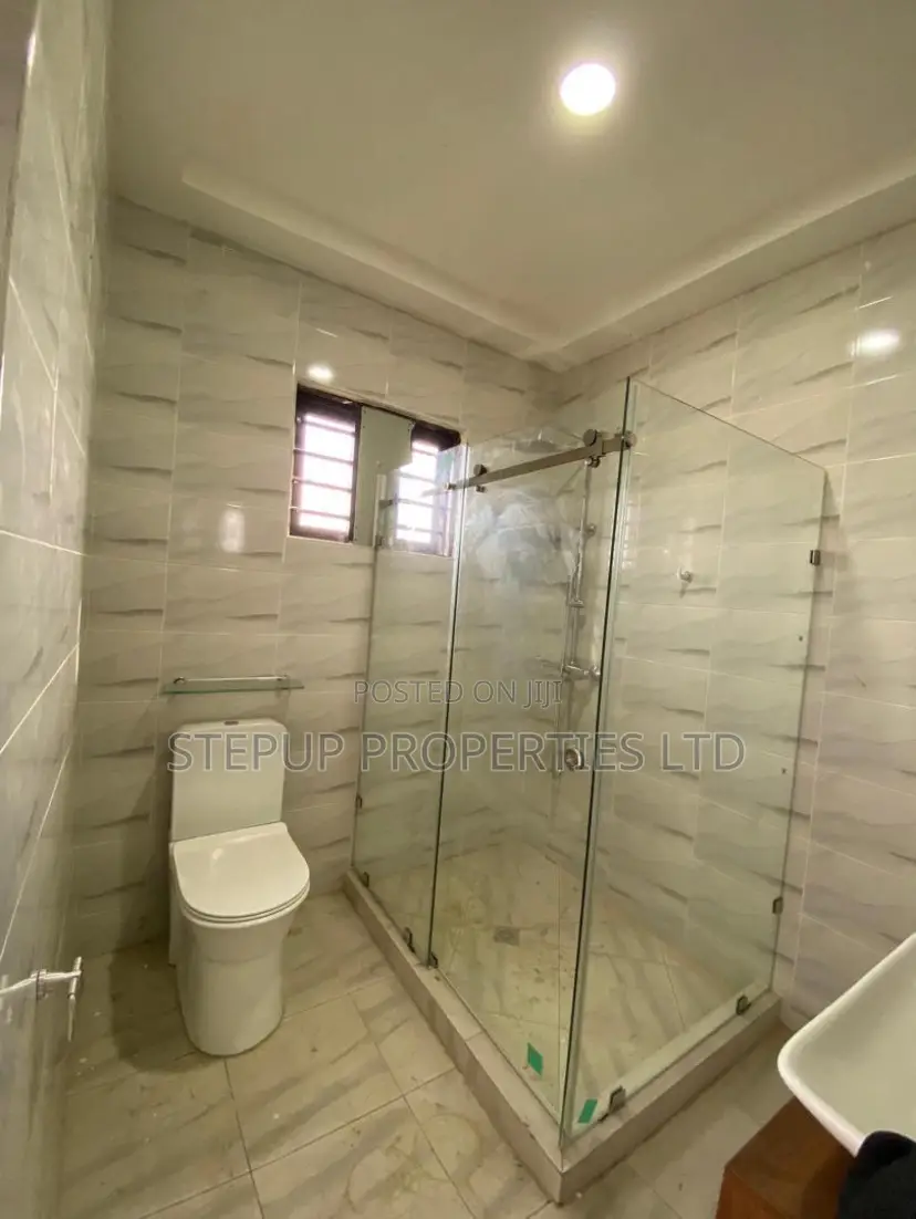 3bdrm House in Spintex for sale