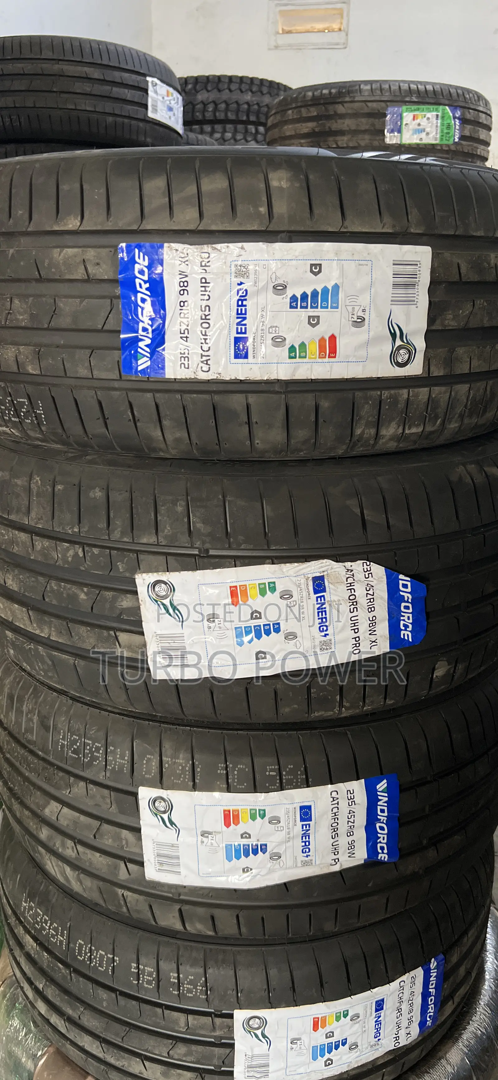 235/45zr18 98W Windforce