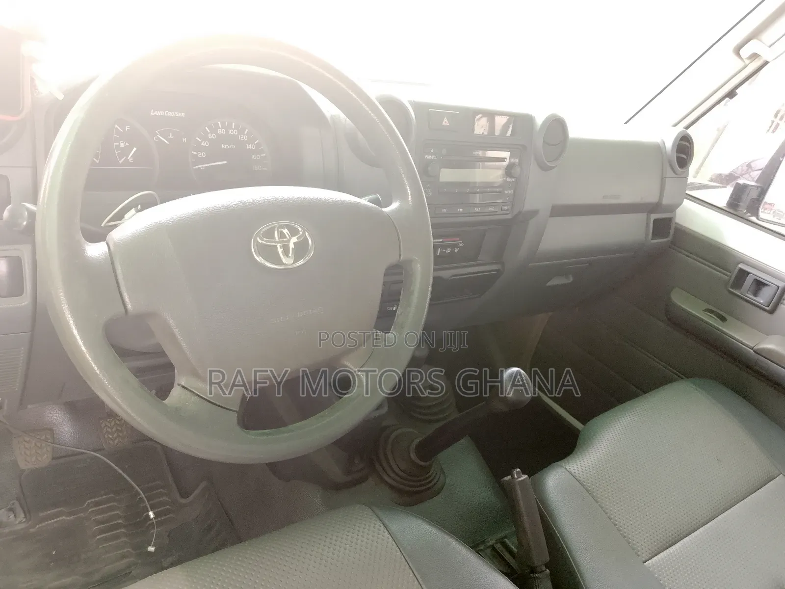 Toyota Land Cruiser 4.5 V8 DSL 2012 White