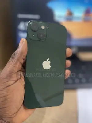 Apple iPhone 13 128 GB Green