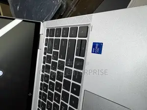 Laptop HP EliteBook 840 10 16GB Intel Core I7 SSD 512GB