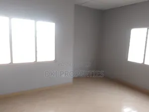 4bdrm House in Dki Properties, Valley View Area for rent
