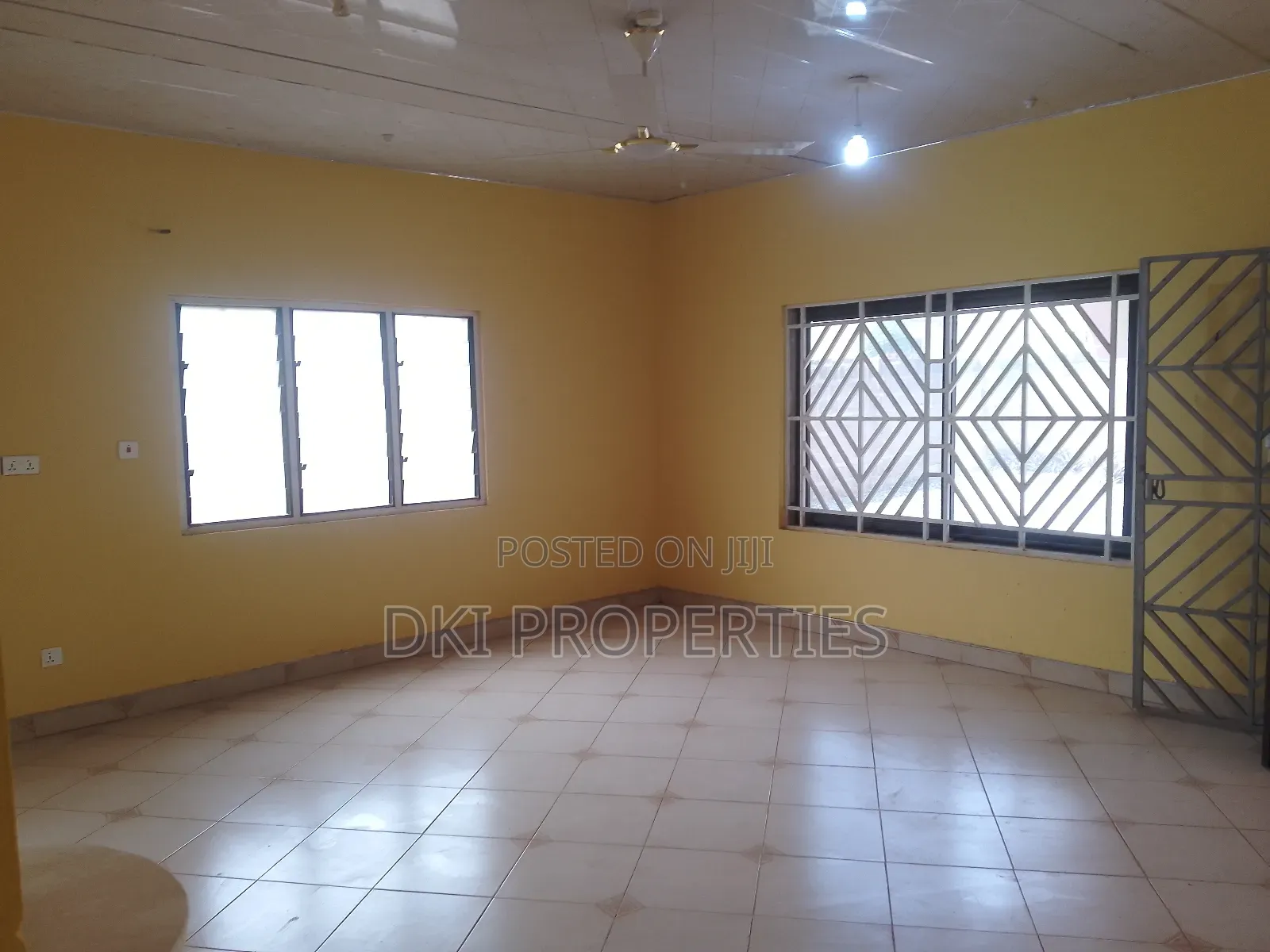4bdrm House in Dki Properties, Valley View Area for rent
