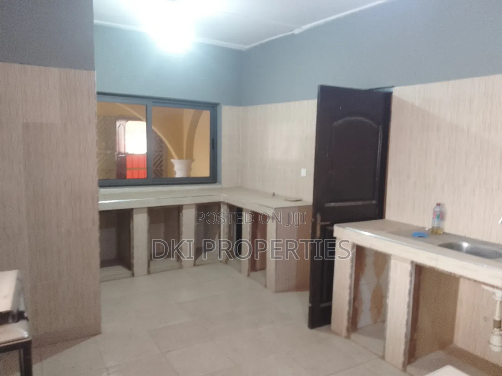 4bdrm House in Dki Properties, Valley View Area for rent