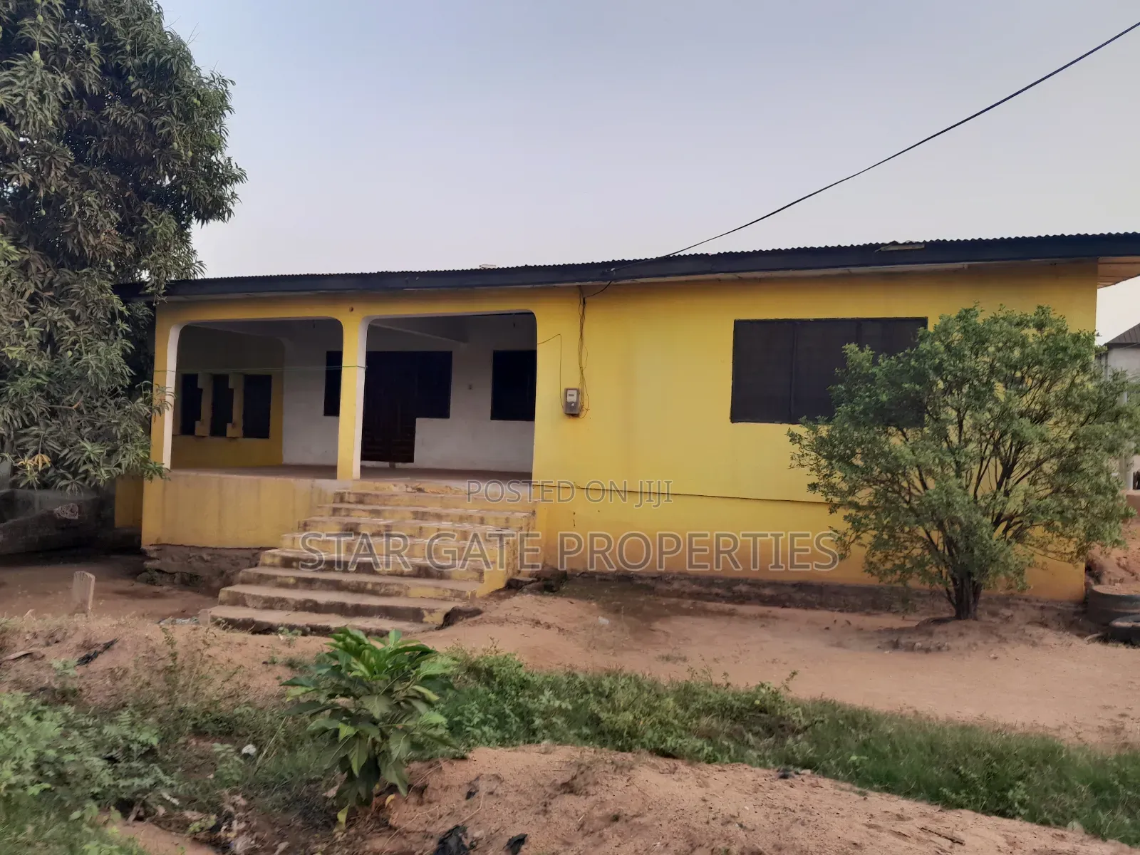 7bdrm House in Kenyasi Brofoyeduru, Kumasi Metropolitan for sale