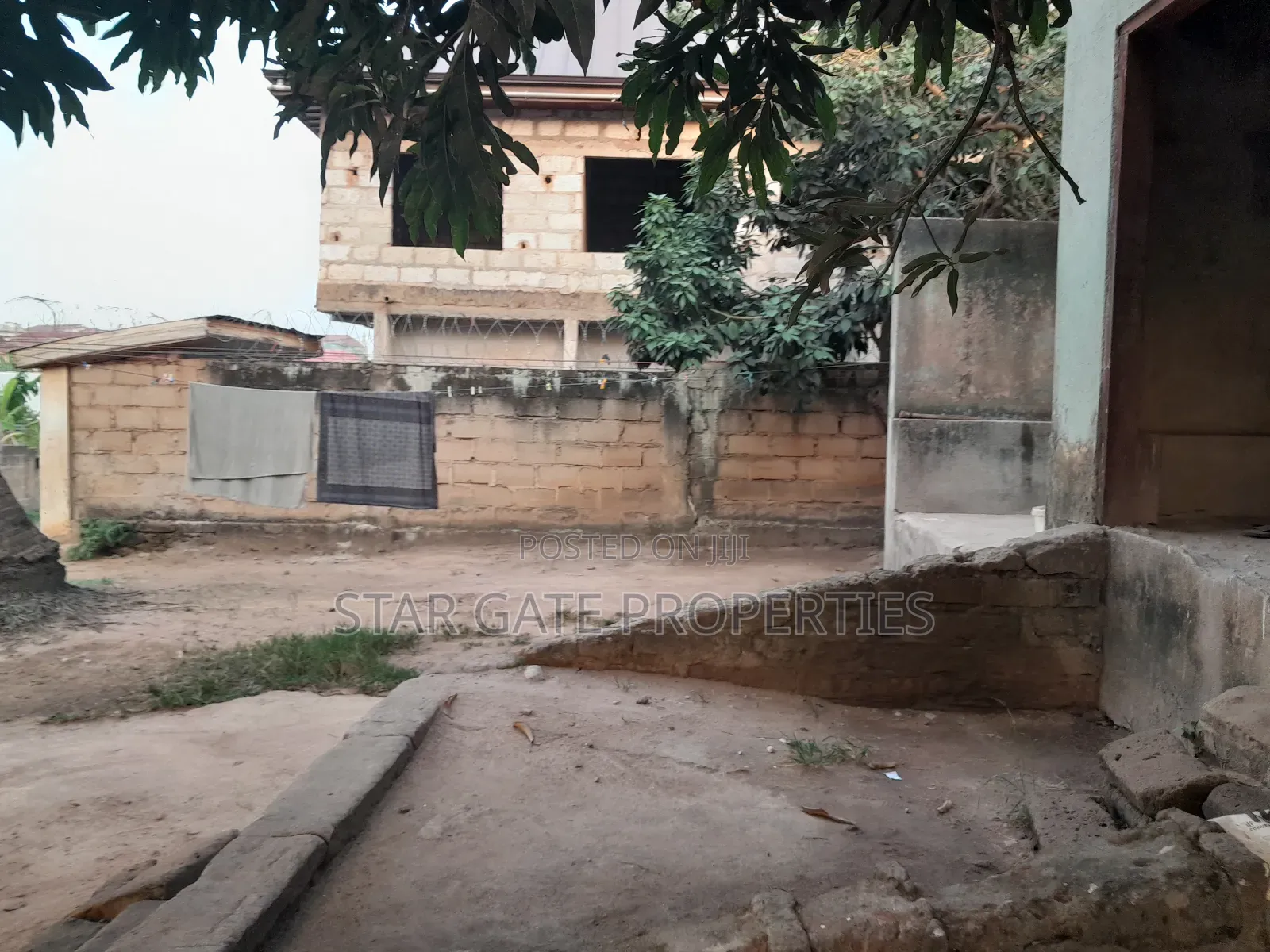 7bdrm House in Kenyasi Brofoyeduru, Kumasi Metropolitan for sale