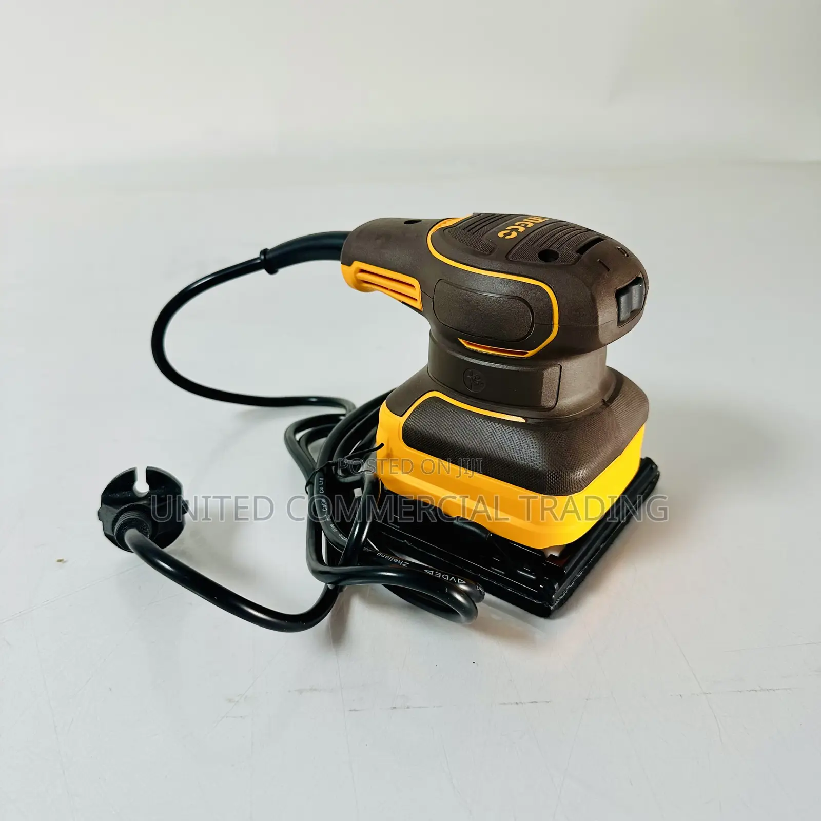 Palm Sander (240W)