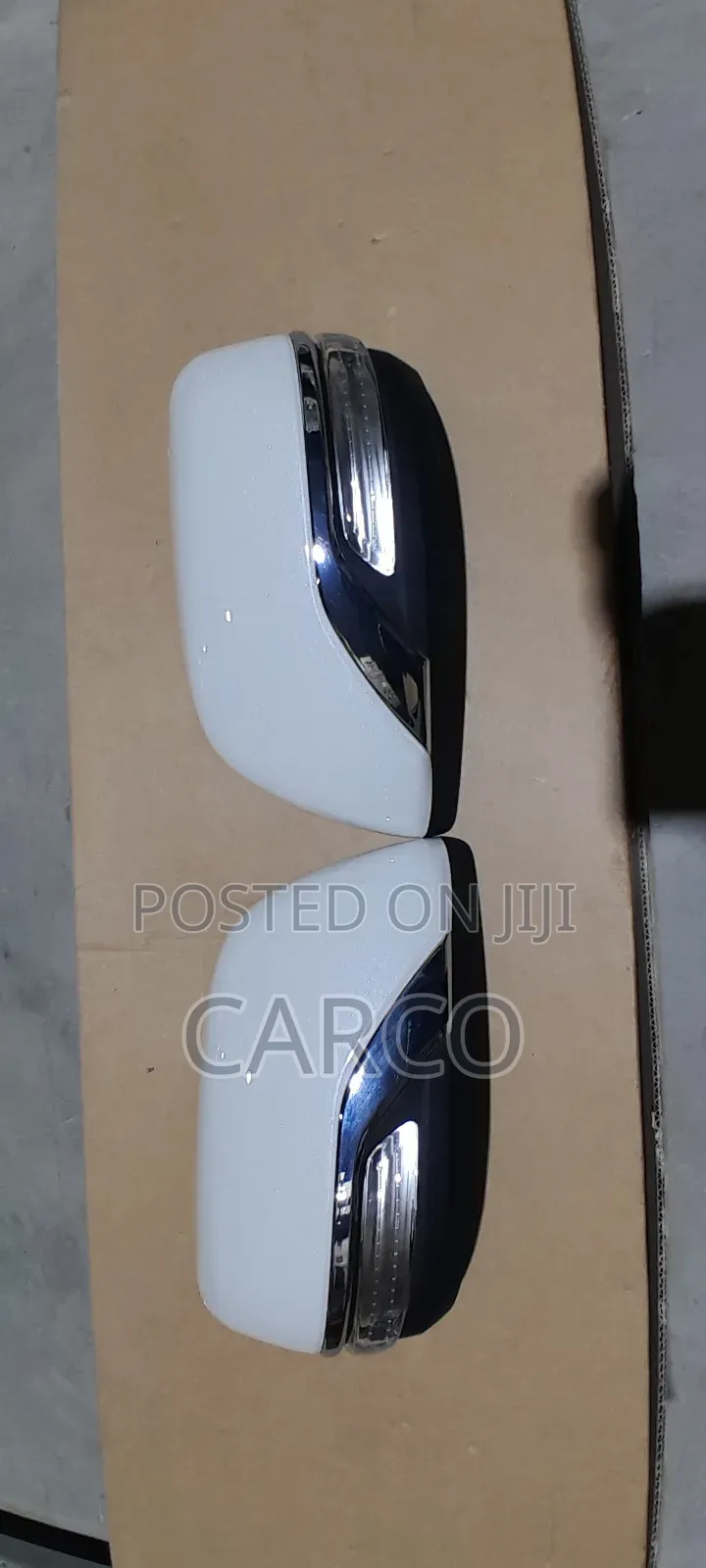 LC200 Mirror Cover With LED
