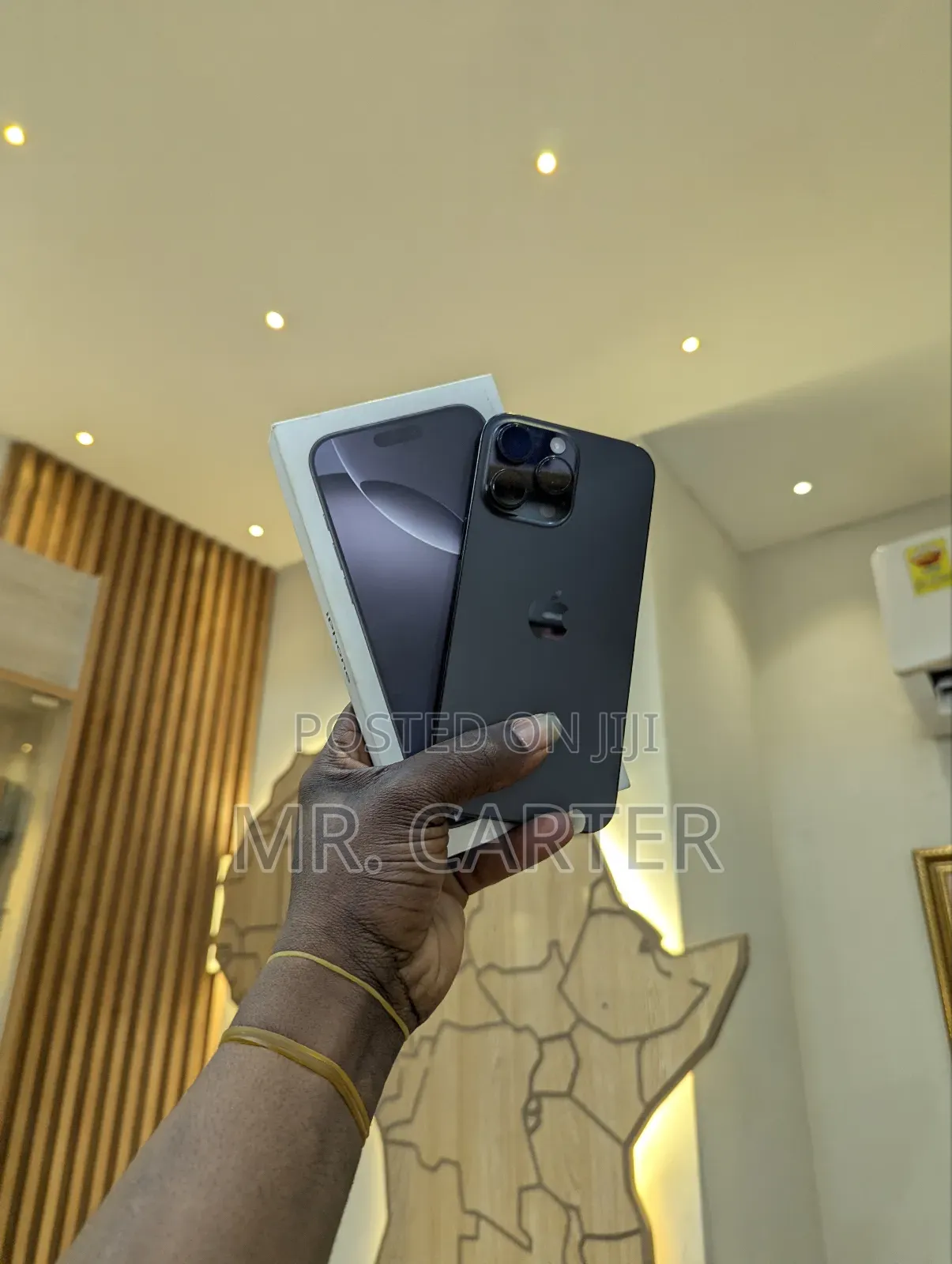 New Apple iPhone 16 Pro Max 1 TB Black