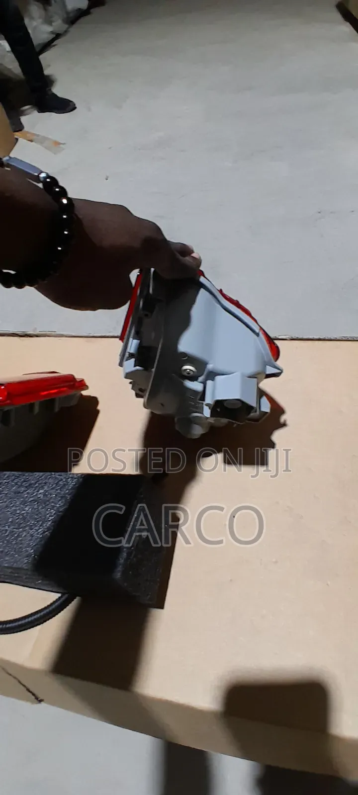Landcruiser LC200 Rear Bar Lamp
