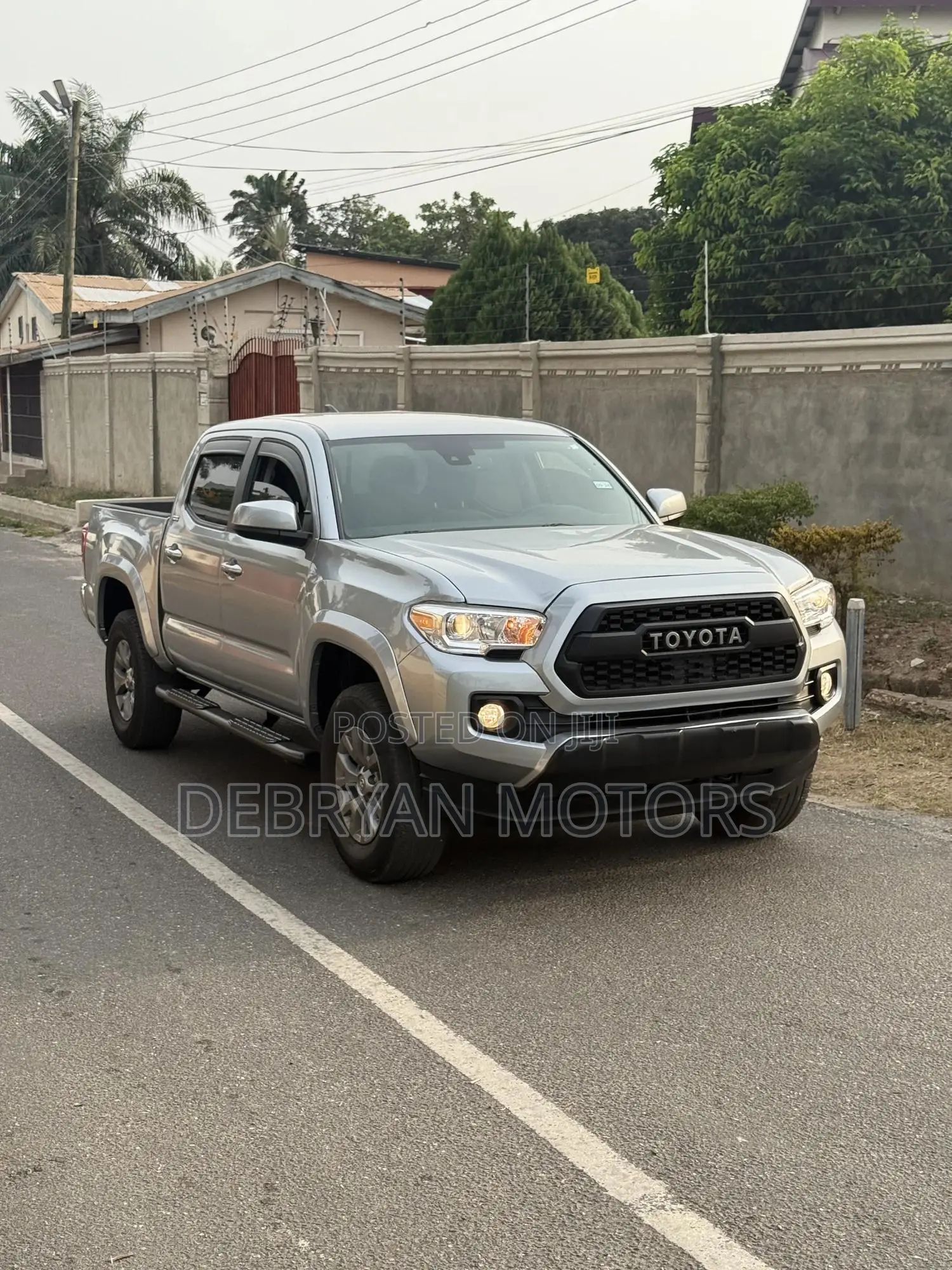 Toyota Tacoma SR5 2019 Silver