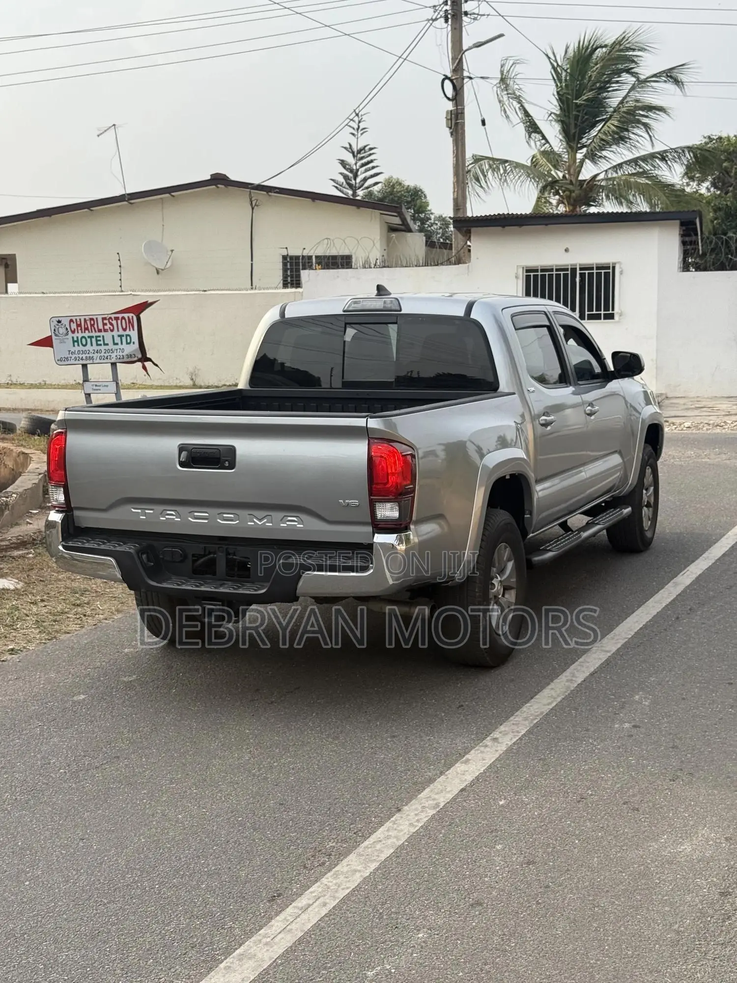 Toyota Tacoma SR5 2019 Silver