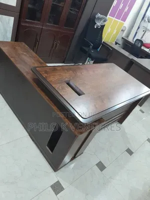Highly Recommended Coner Table
