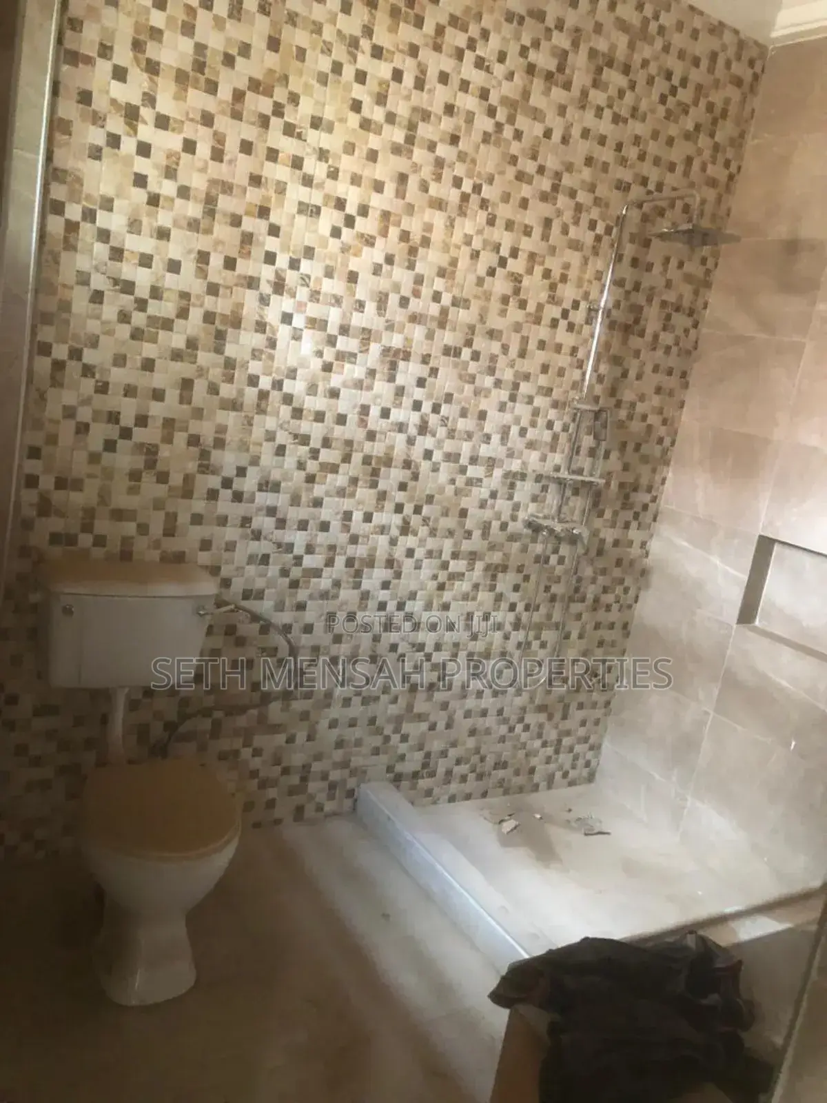 4bdrm House in Skm Properties, Accra Metropolitan for sale