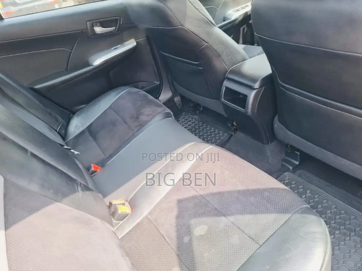 Toyota Camry SE Sport 4dr Sedan (2.5L 4cyl 6A) 2014 White