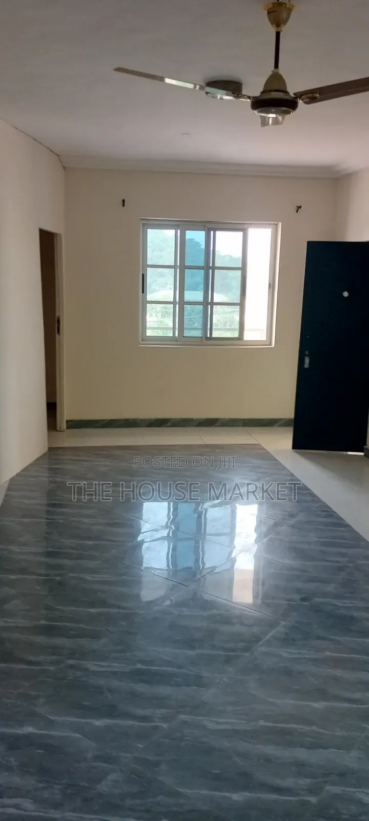 3bdrm Apartment in Tamso, Tarkwa Nsuaem for rent