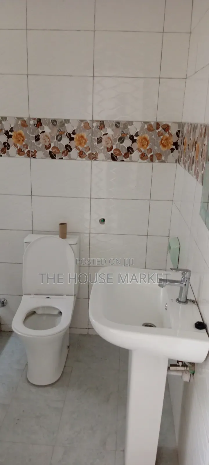 3bdrm Apartment in Tamso, Tarkwa Nsuaem for rent
