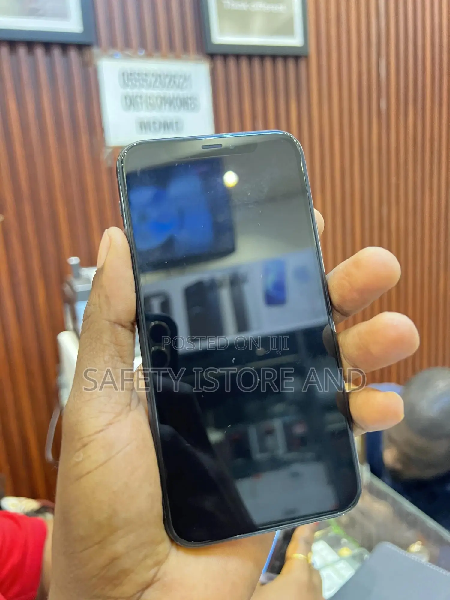 New Apple iPhone 11 Pro 64 GB Green