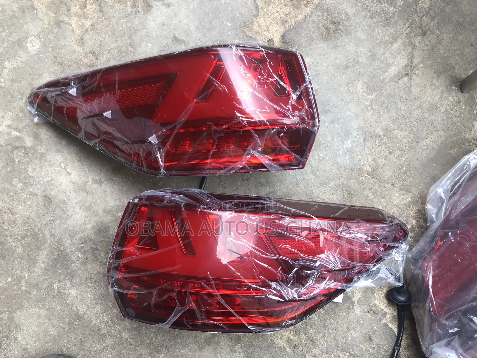 Highlander 2015,2016,2017,2018,2019 Tail Light Led Spec Pair