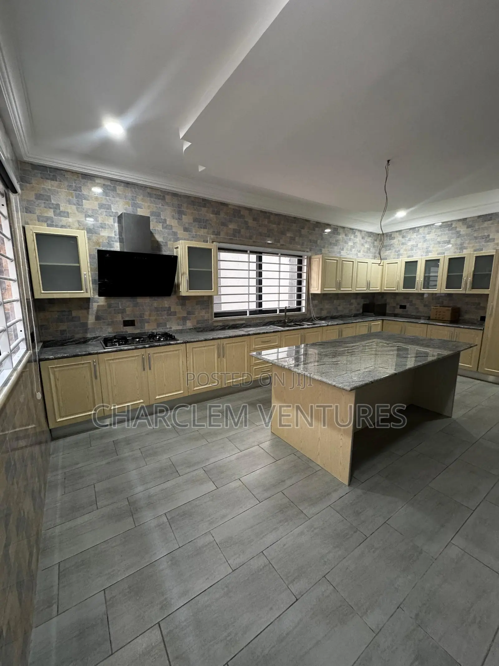 6bdrm House in Charclem Ventures, Accra Metropolitan for rent