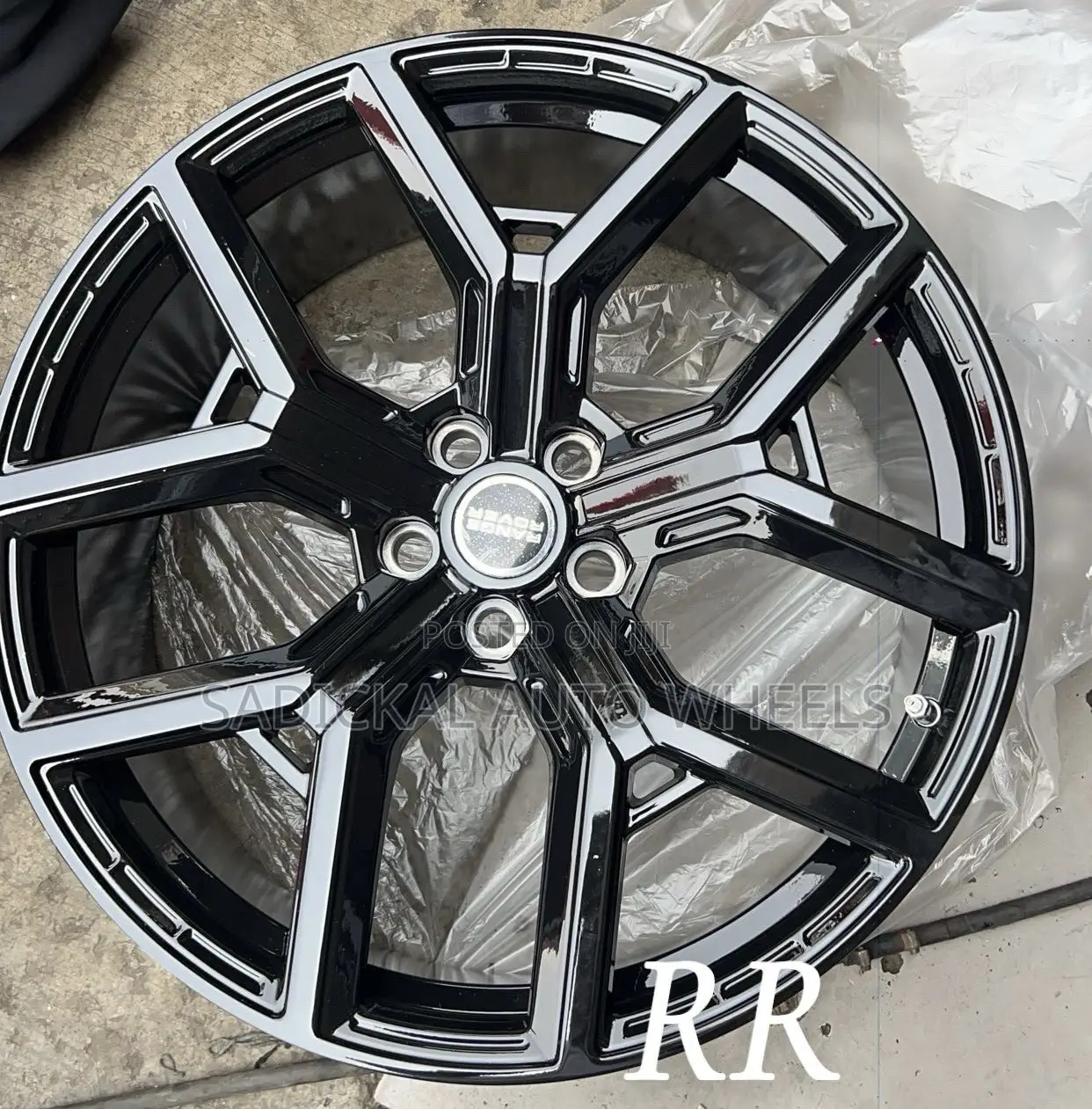 Orignal Range Rover Rim