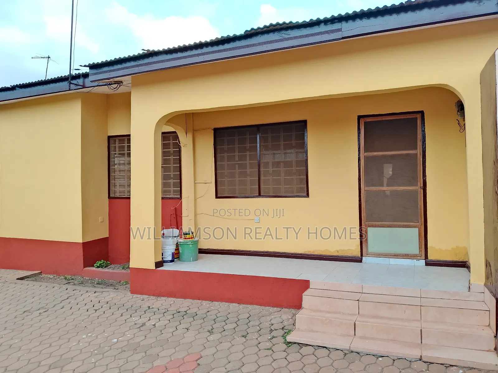 2bdrm House in Regimanuel Estate, Spintex for rent