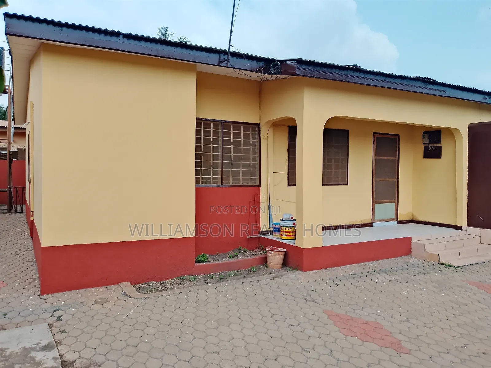 2bdrm House in Regimanuel Estate, Spintex for rent