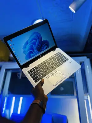 Photo - Laptop HP EliteBook 840 G3 8GB Intel Core I5 SSD 256GB