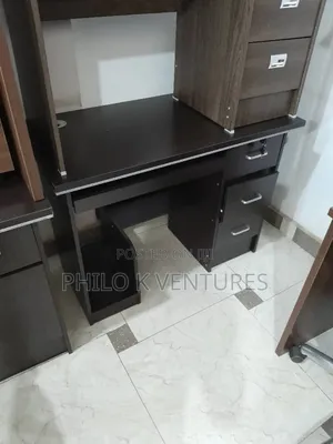 Computer Desk/ Working Table