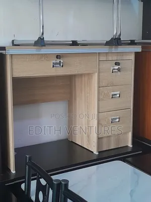 EC. Staff Table
