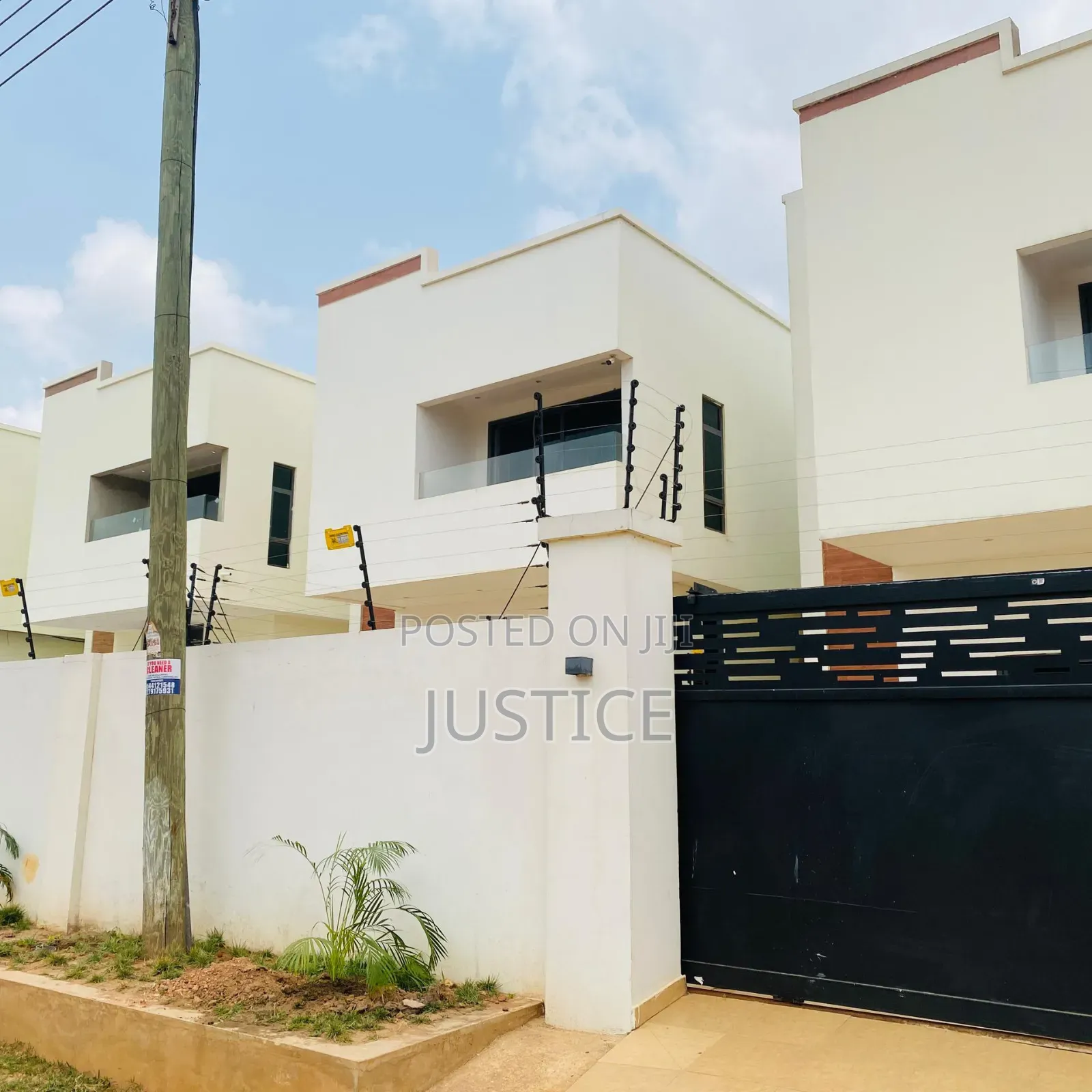 3bdrm Duplex in Ayi Mensah, Oyarifa for sale