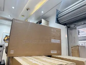 Smart Moves FHD Smart Samsung 32T5300 Television