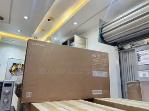 Smart Moves FHD Smart Samsung 32T5300 Television