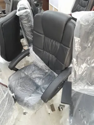 Executive Swivel Seat