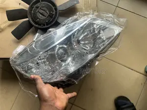 W204 Old Type Head Lamp for C300 Available Non Led