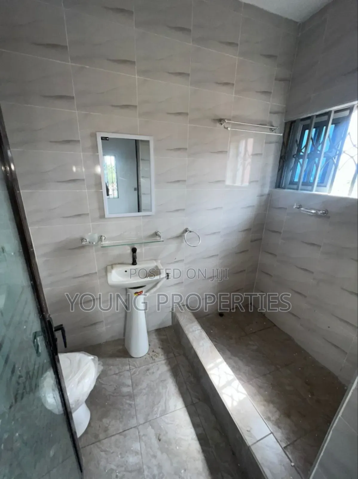 2bdrm Apartment in Ablekuma Manhean for rent