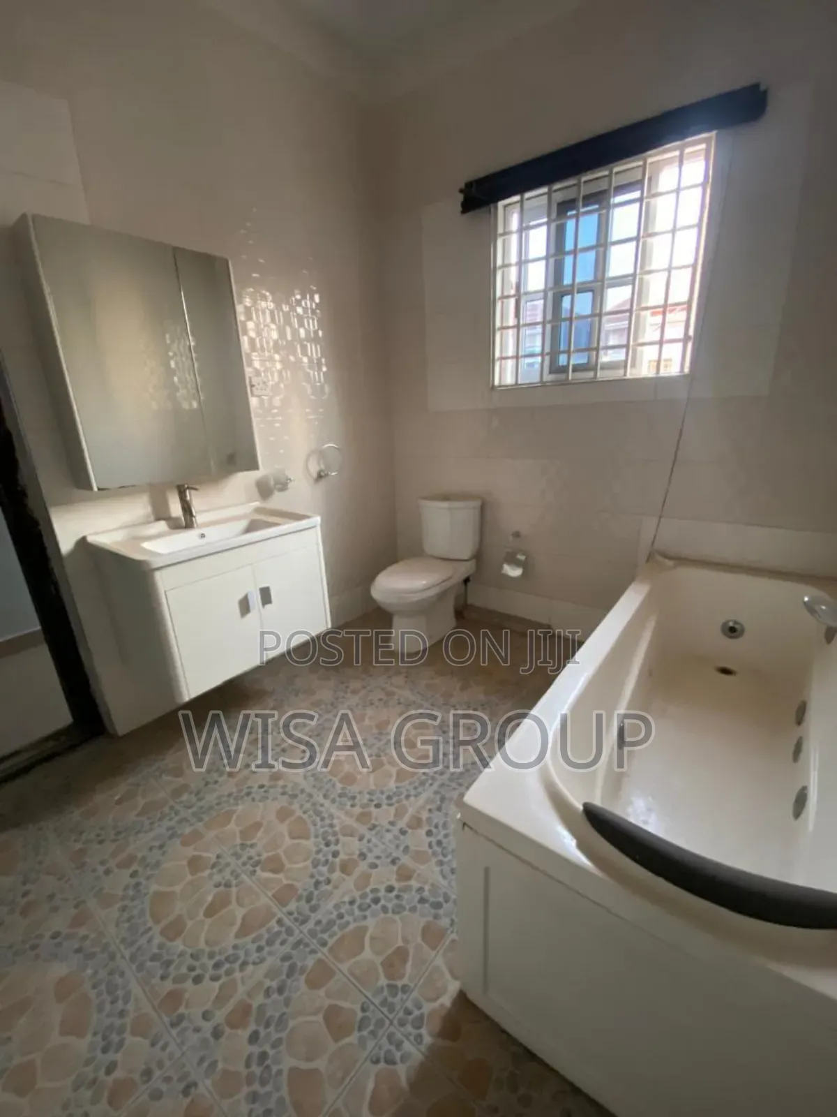 4bdrm Duplex in Wisa Groups, Accra Metropolitan for rent
