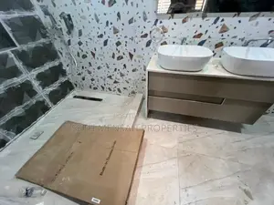 3bdrm Apartment in Skm Property, East Legon for rent