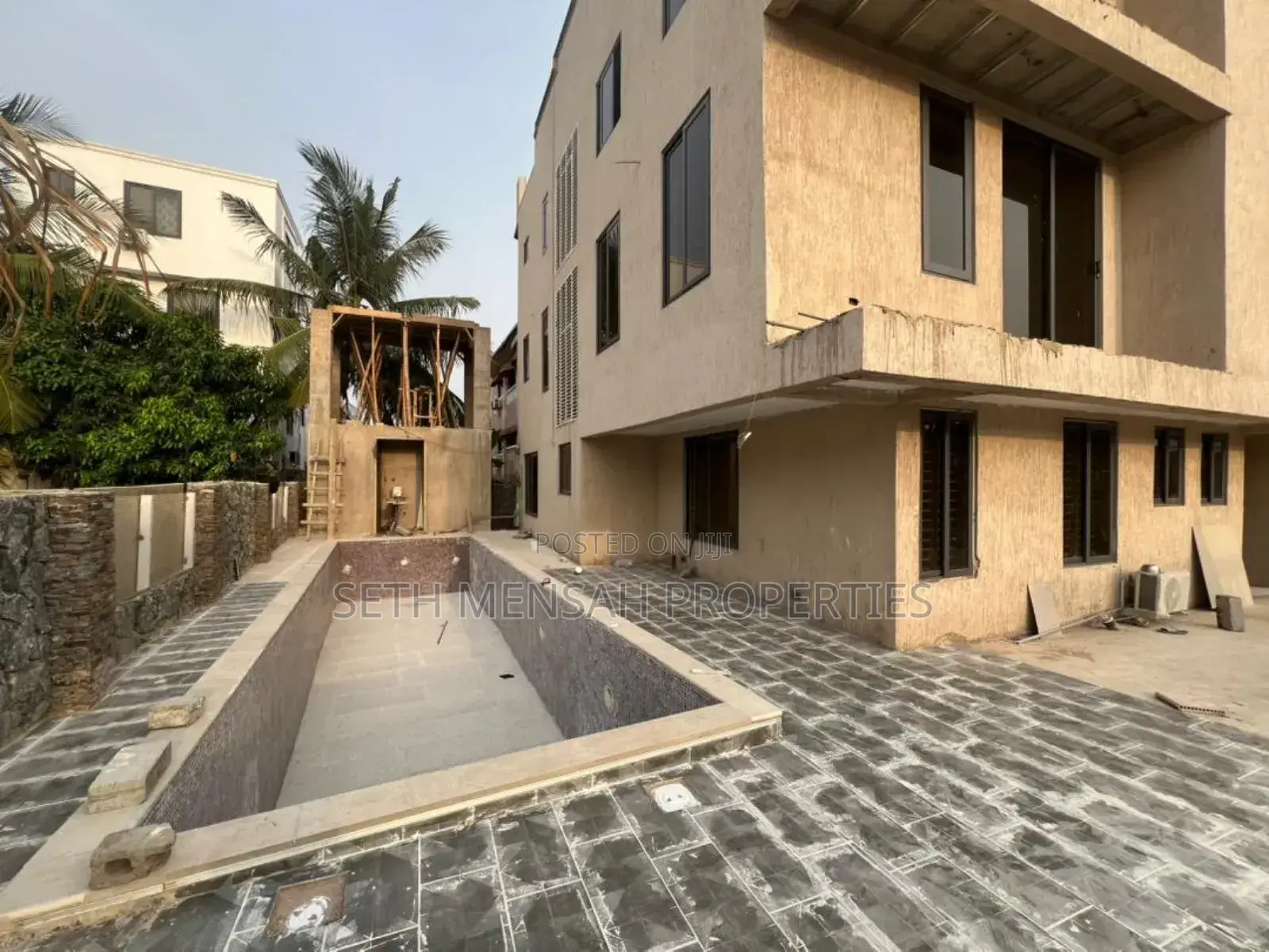 3bdrm Apartment in Skm Property, East Legon for rent