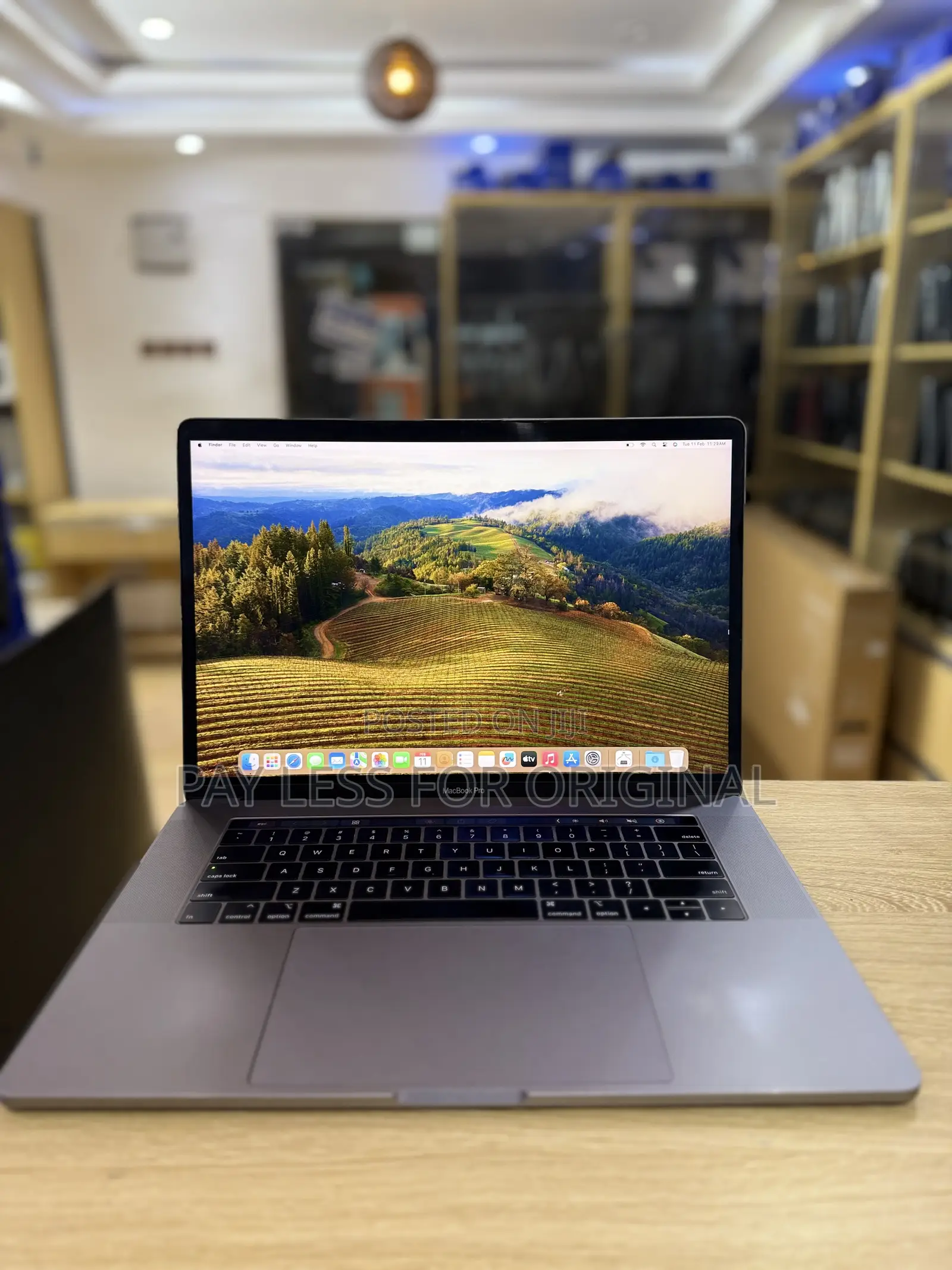 Laptop Apple MacBook Pro 2018 16GB Intel Core i9 SSD 512GB