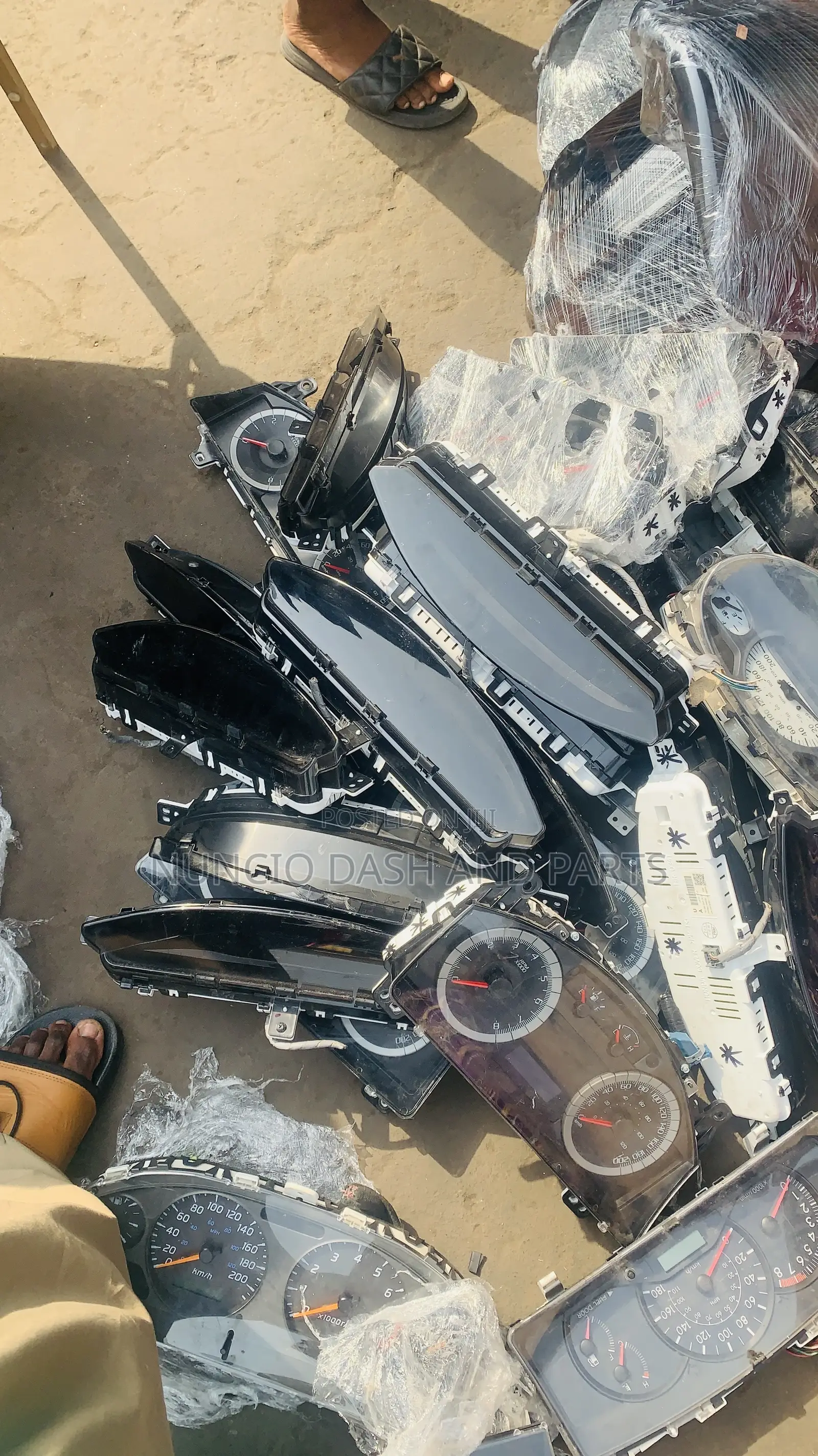 Meter Boards and Dash Boards Parts Available for All Cars