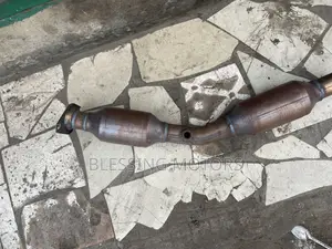 Toyota Yaris / Vitz Catalyst Converter